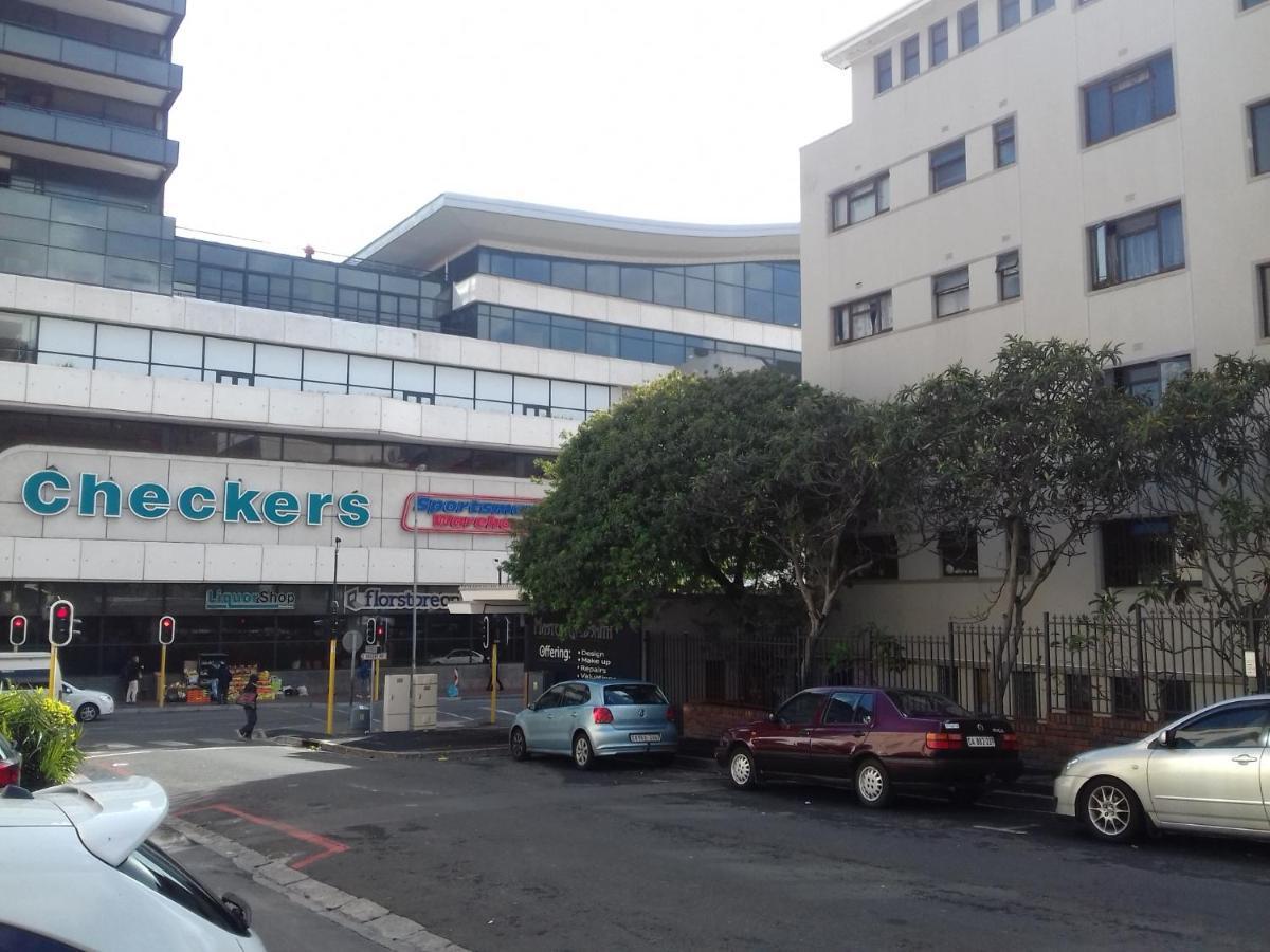 Camborne Holiday Apartments Cape Town Exterior photo