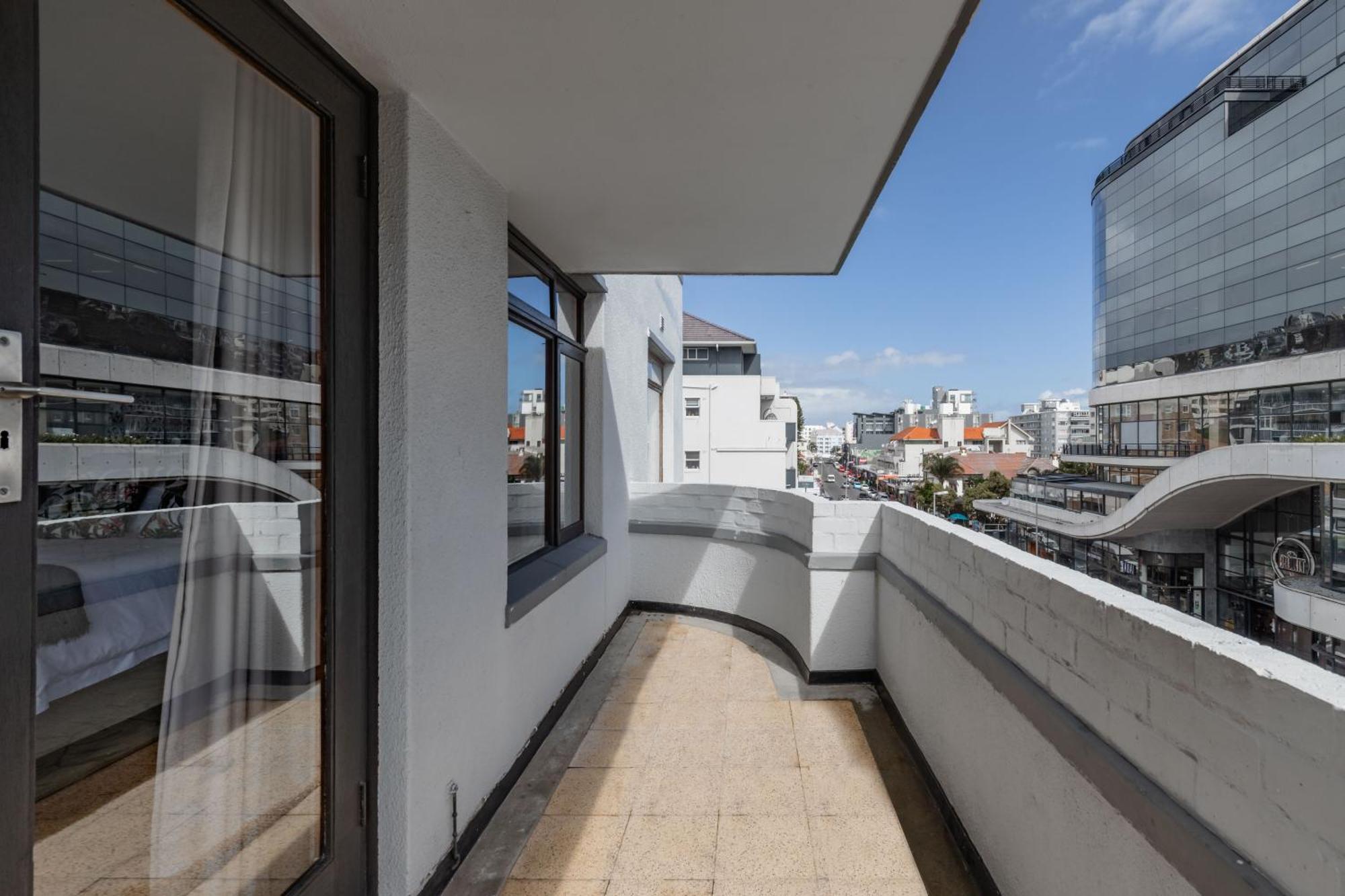 Camborne Holiday Apartments Cape Town Exterior photo